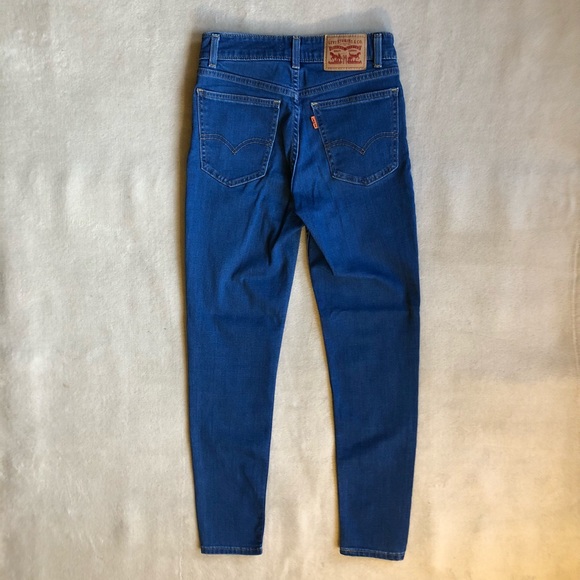 Levi’s 721 High-Rise Skinny - Picture 6 of 9